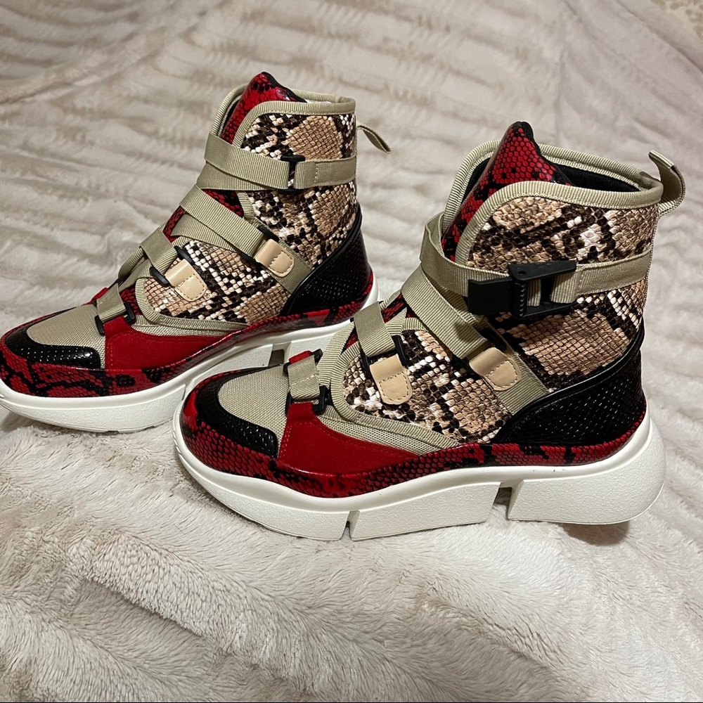 High Top Snake Print Sneakers - Picture 3 of 6